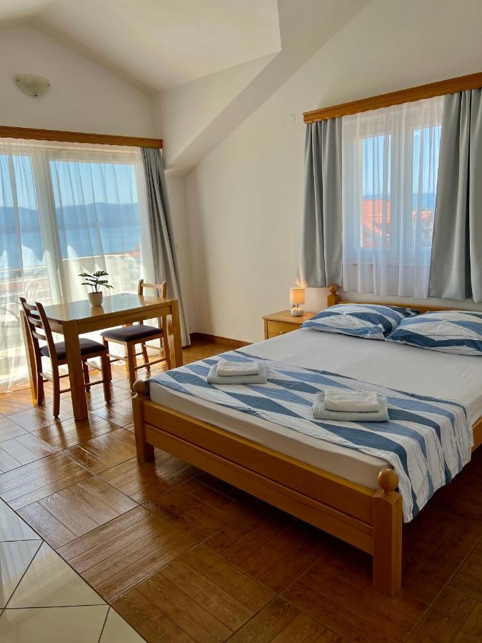Guesthouse Vespera Bol Extérieur photo