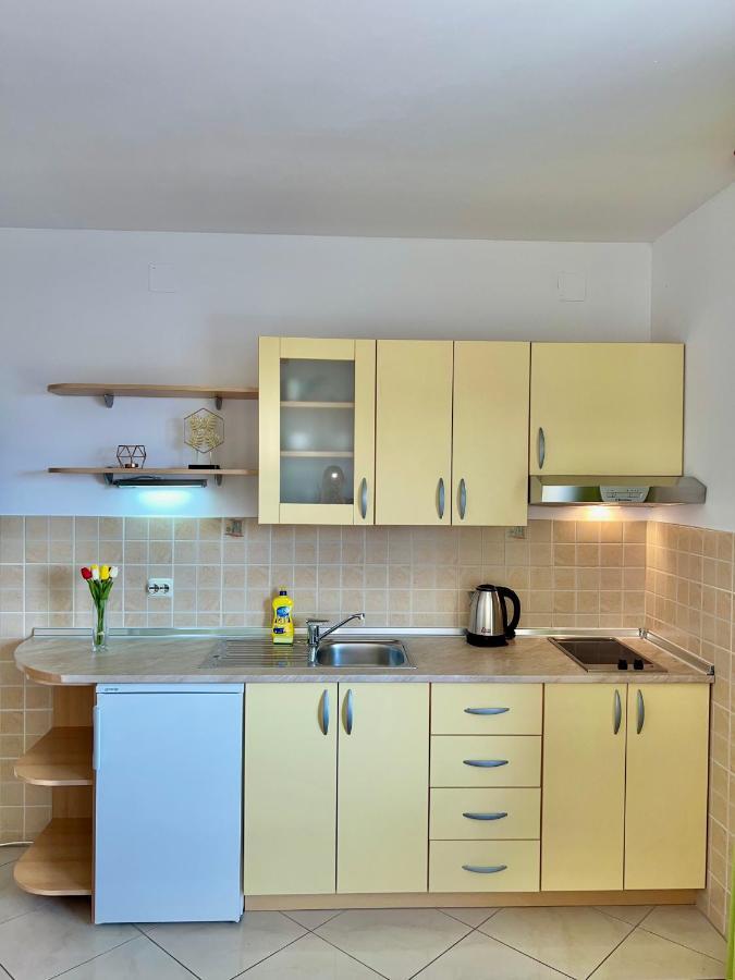Guesthouse Vespera Bol Extérieur photo