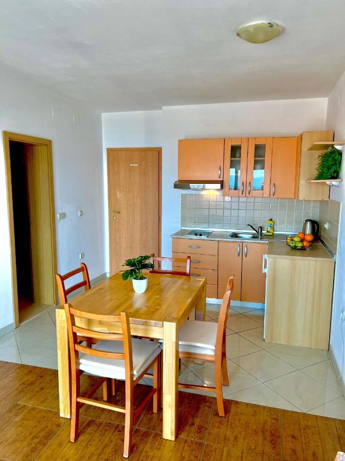 Guesthouse Vespera Bol Extérieur photo