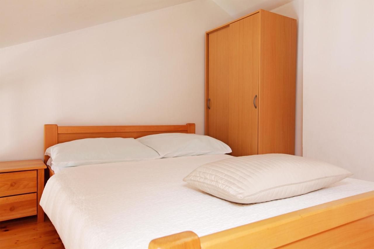 Guesthouse Vespera Bol Extérieur photo